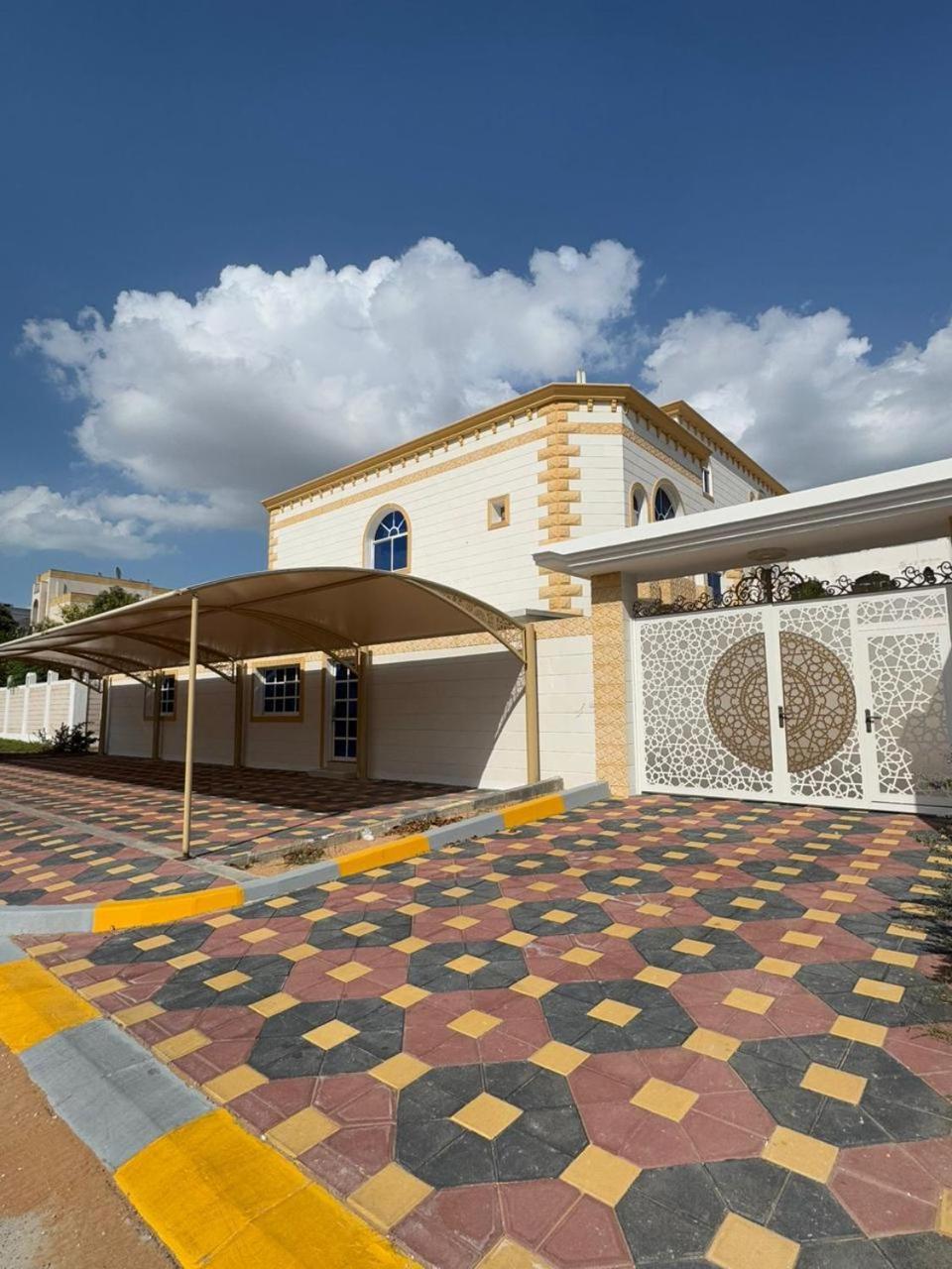 International Abu Dhabi Hostel Dış mekan fotoğraf