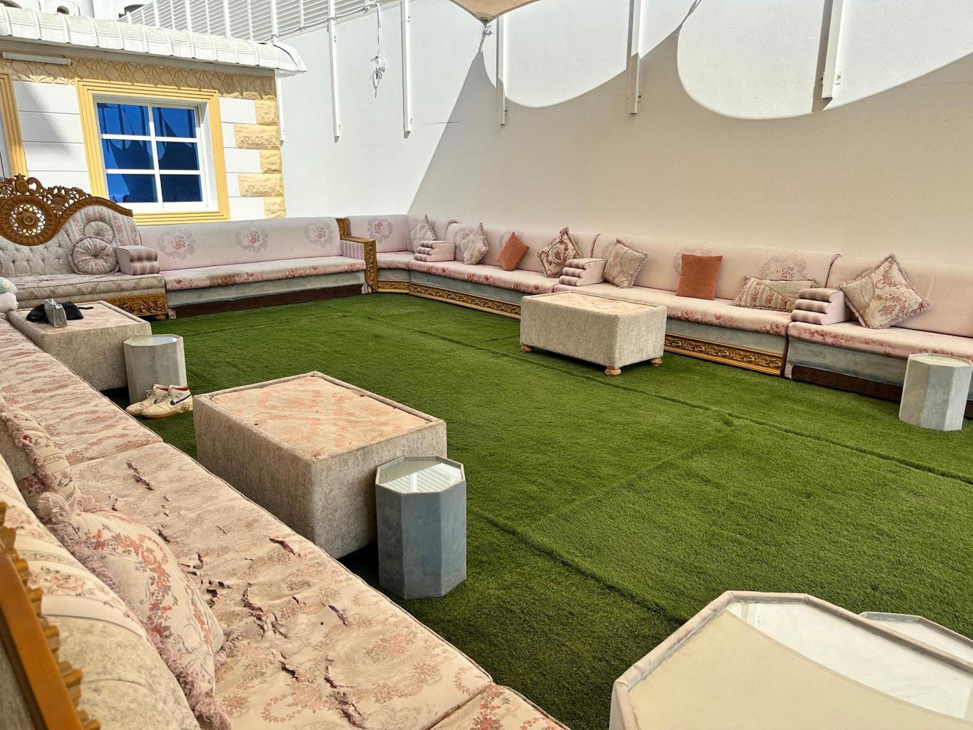 International Abu Dhabi Hostel Dış mekan fotoğraf