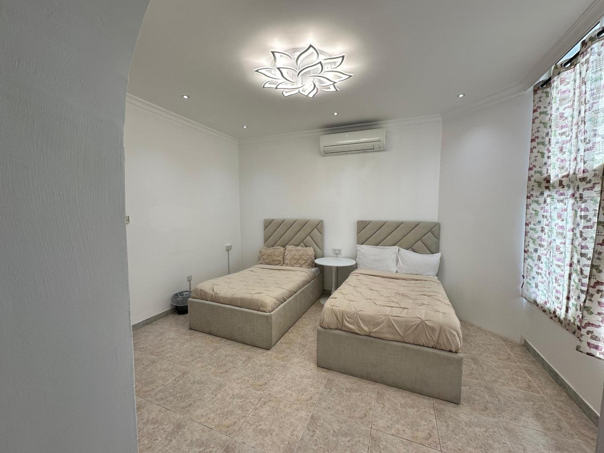International Abu Dhabi Hostel Dış mekan fotoğraf